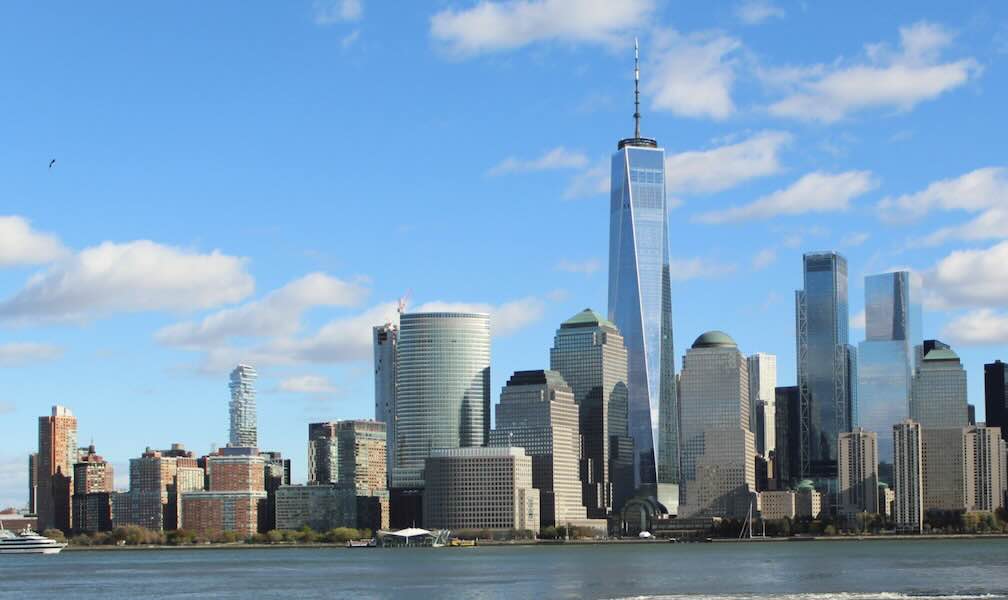 شقق أم فلل؟ كيف تختار العقار المناسب لك في عمان